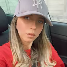 Nadia M. – Paris